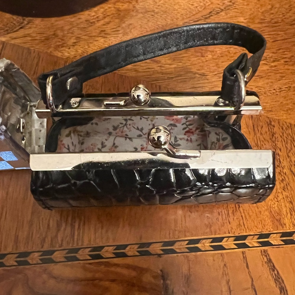 Two mini purses - Picture 5 of 5